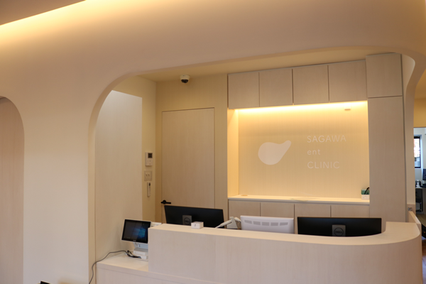 受付｜耳鼻咽喉科さがわクリニック｜京都市西京区新林センター前にある耳鼻咽喉科