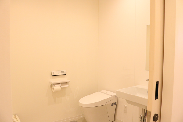 トイレスペース｜耳鼻咽喉科さがわクリニック｜京都市西京区新林センター前にある耳鼻咽喉科